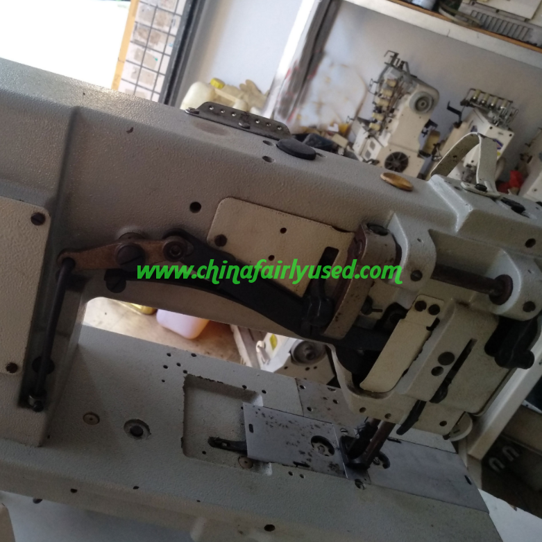 Second hand standard brand DU double needle car Three synchronous thick material sewing machine 2
