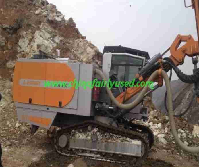 Rock drilling rig