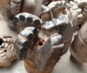 Used oil pdc drill bit