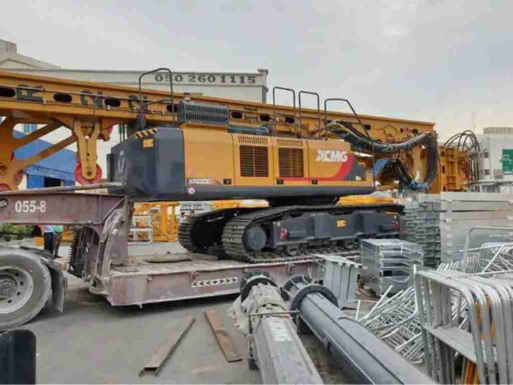 Used XCMG XR220D Rotary drilling rig for sale