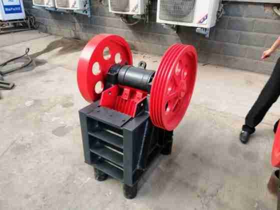 Used Hongxing pe150*250 Jaw Crusher for sale