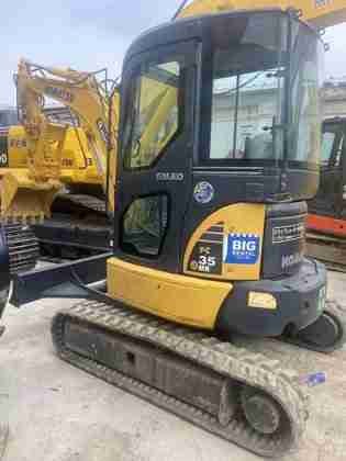 Used_excavator_Komatsu_PC35_MR-5_for_sale (1)