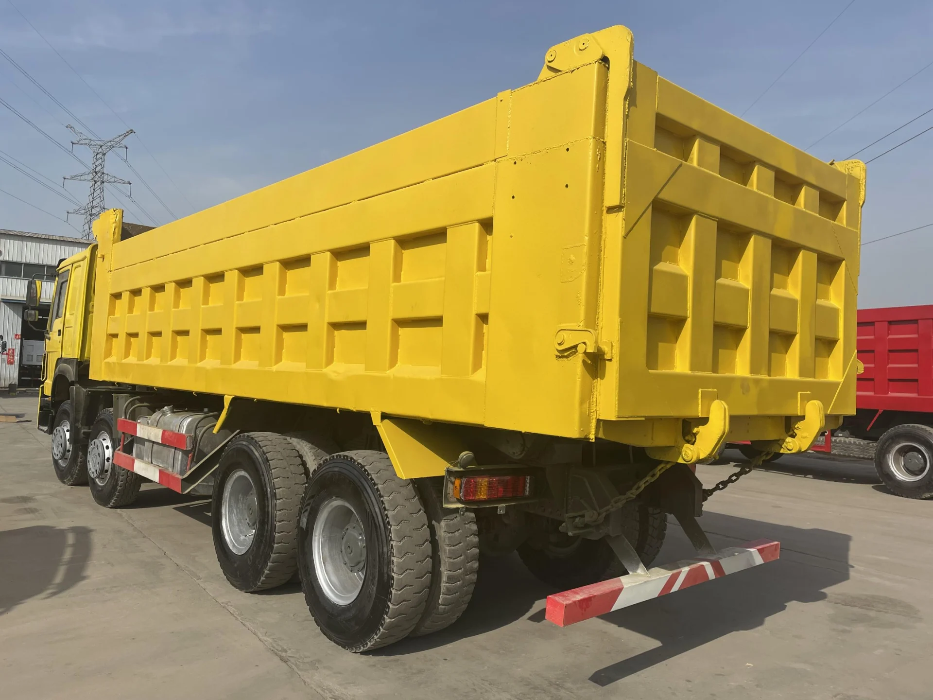 Used HOWO 10 wheel dump truck for sale