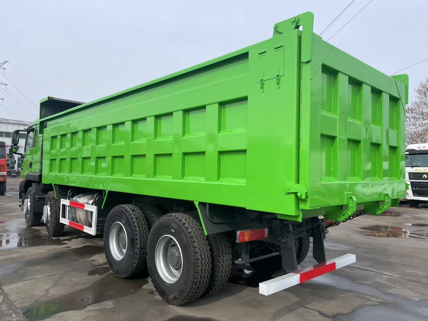 Used HOWO Zz3257n3847A truck for sale