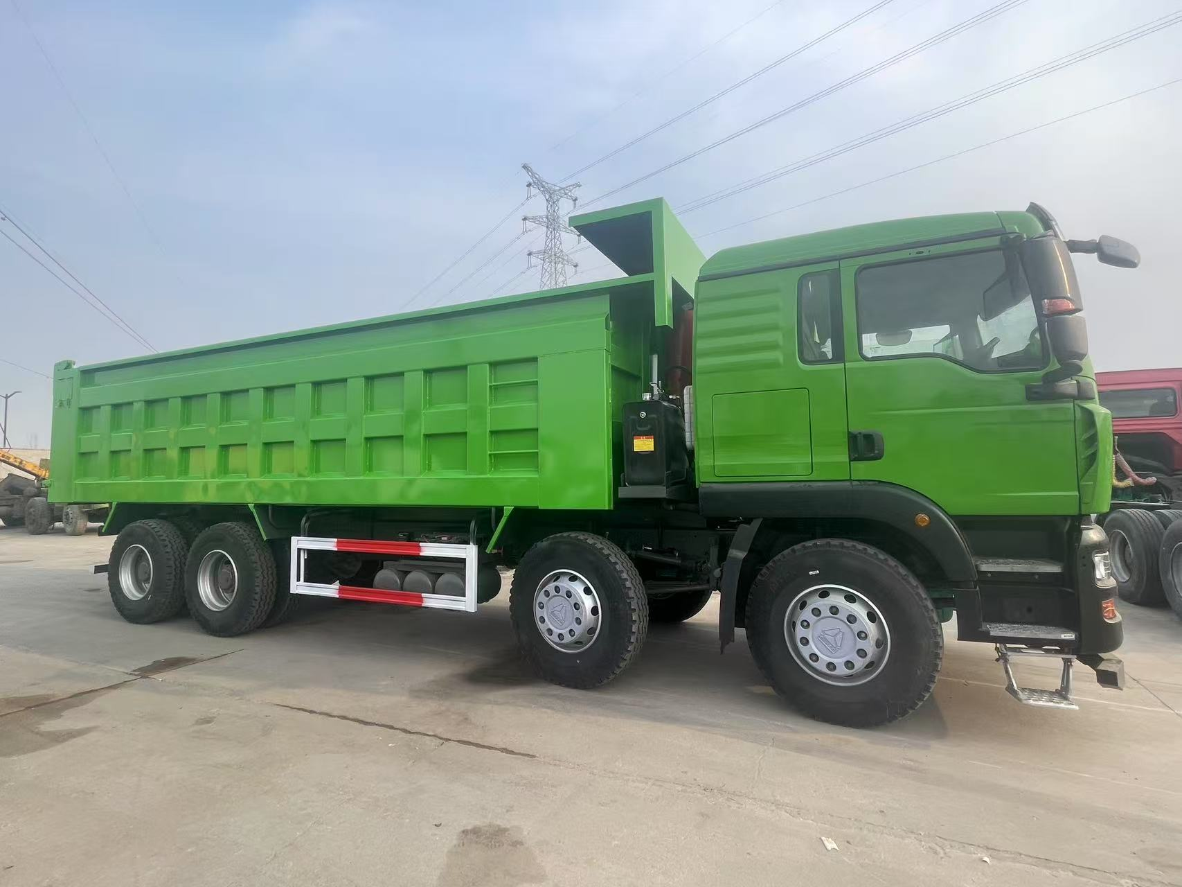 Used HOWO Zz3257n3847A truck for sale
