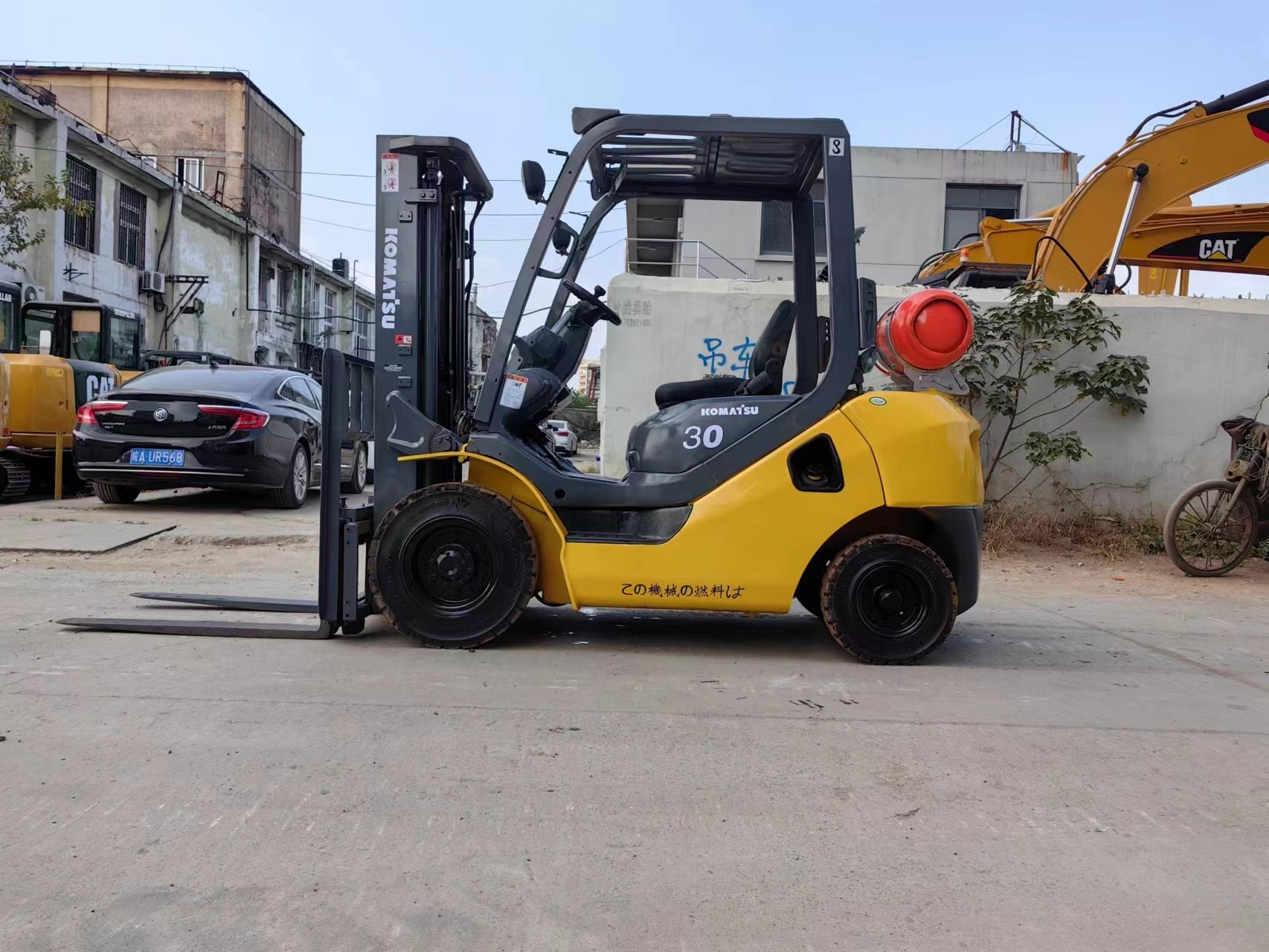Used Komatsu FD30 Forklift for sale