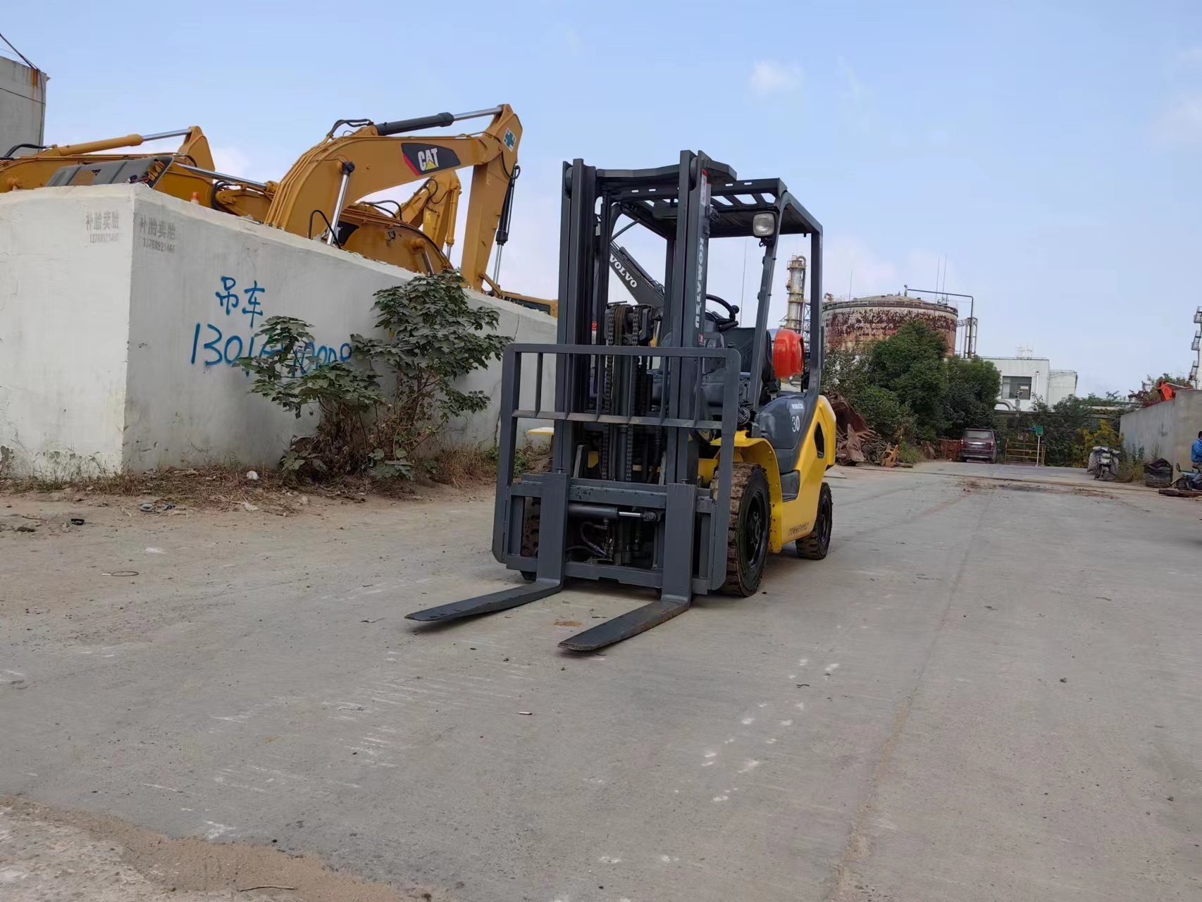 Used Komatsu FD30 Forklift for sale
