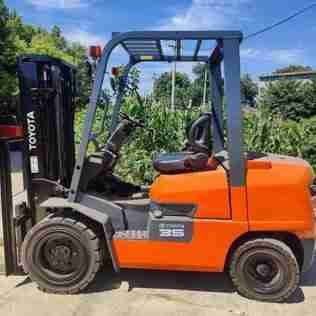 Used Toyota FD35 Forklift for sale1