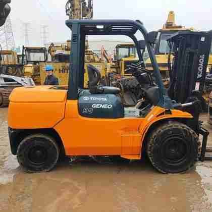 Used Toyota FD50 5 ton Forklift for sale