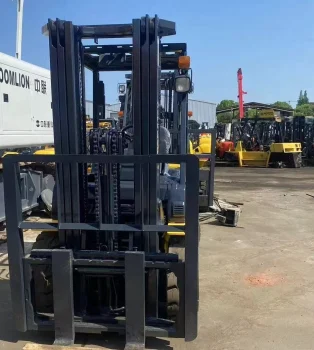 Used komatsu FD30 17 Forklift for sale 2