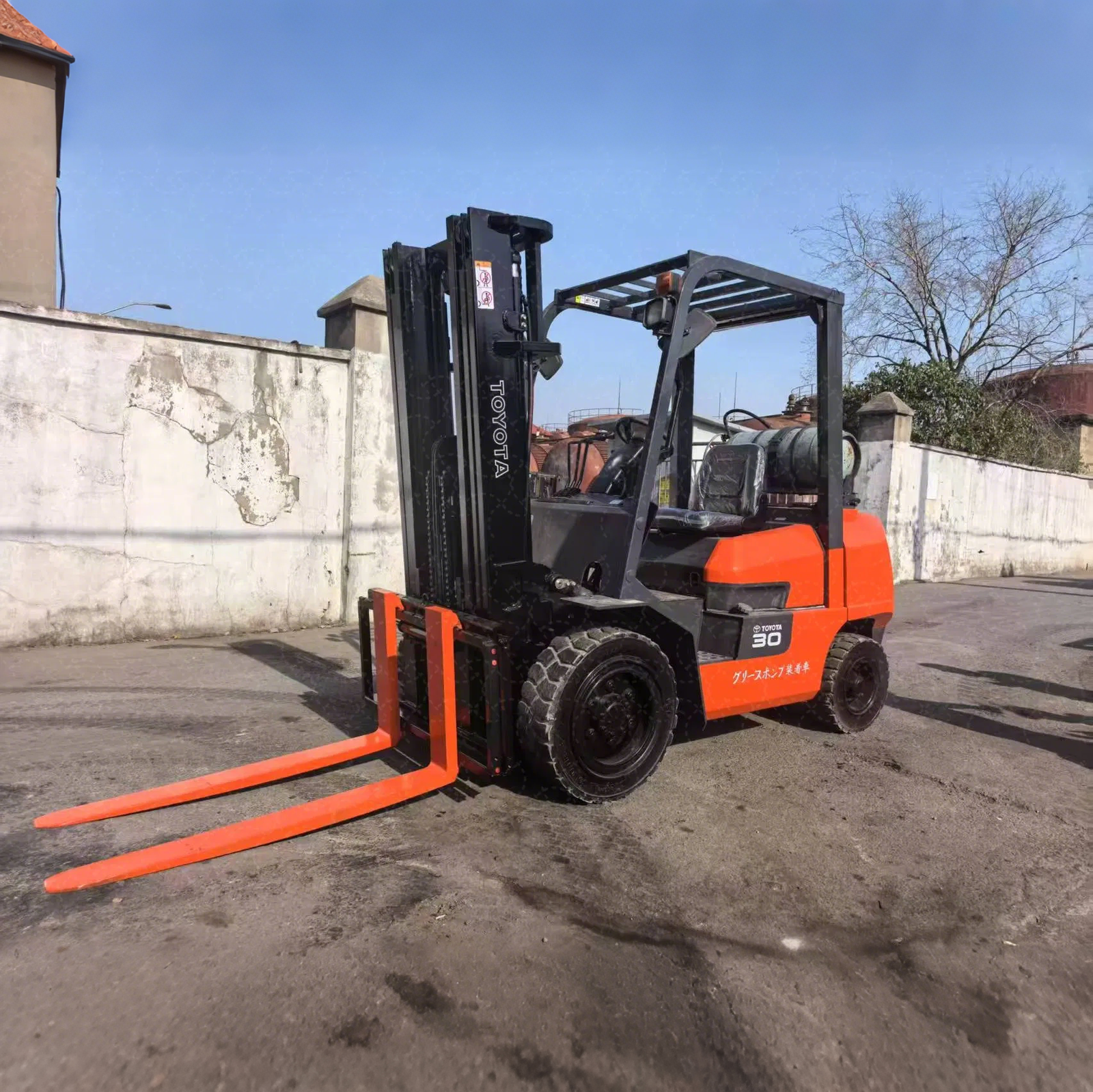 Used TOYOTA FGZN30 Forklift for Sale