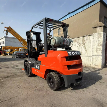 Used TOYOTA FGZN30 Forklift for Sale