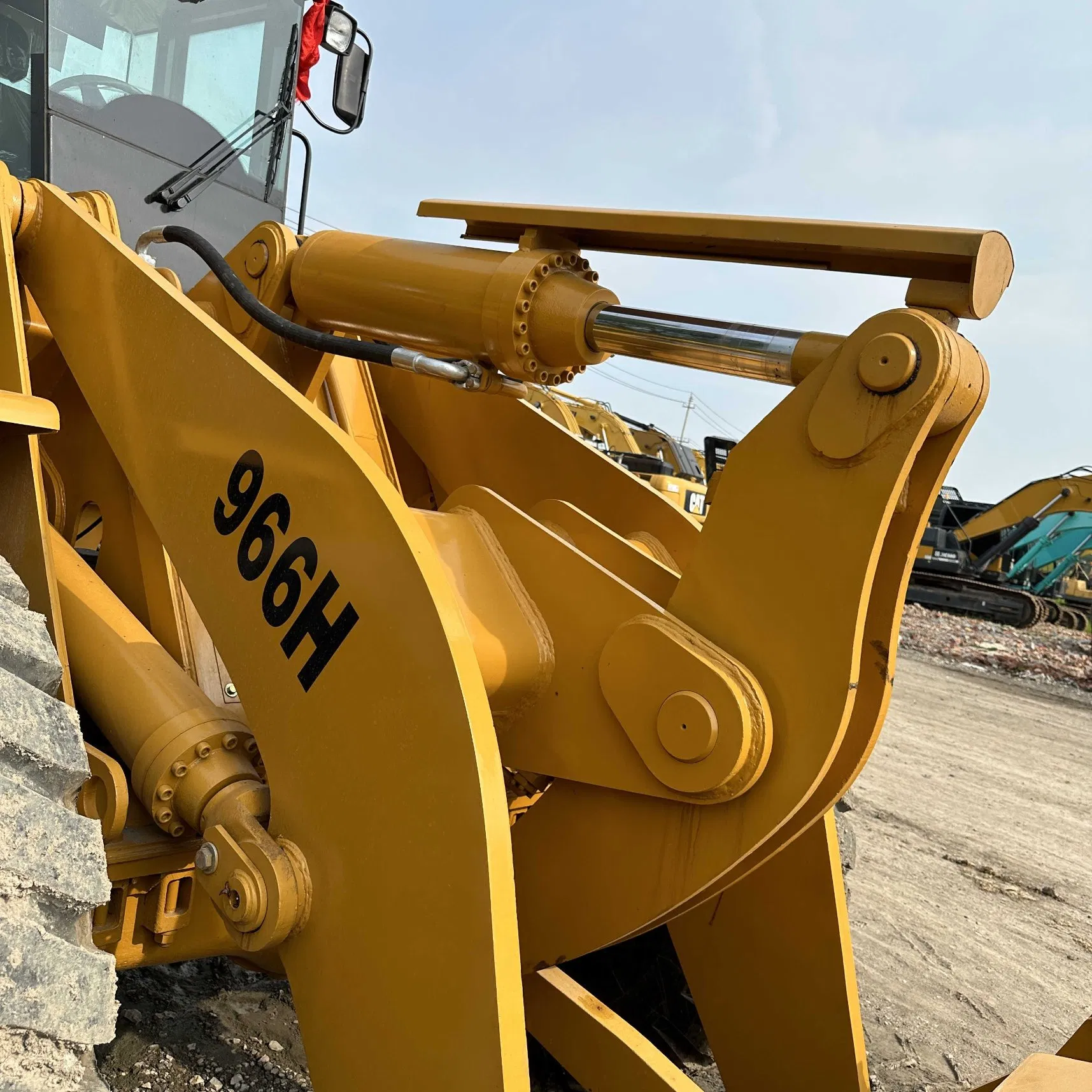 Used_CAT_966H_Loader_for_Sale