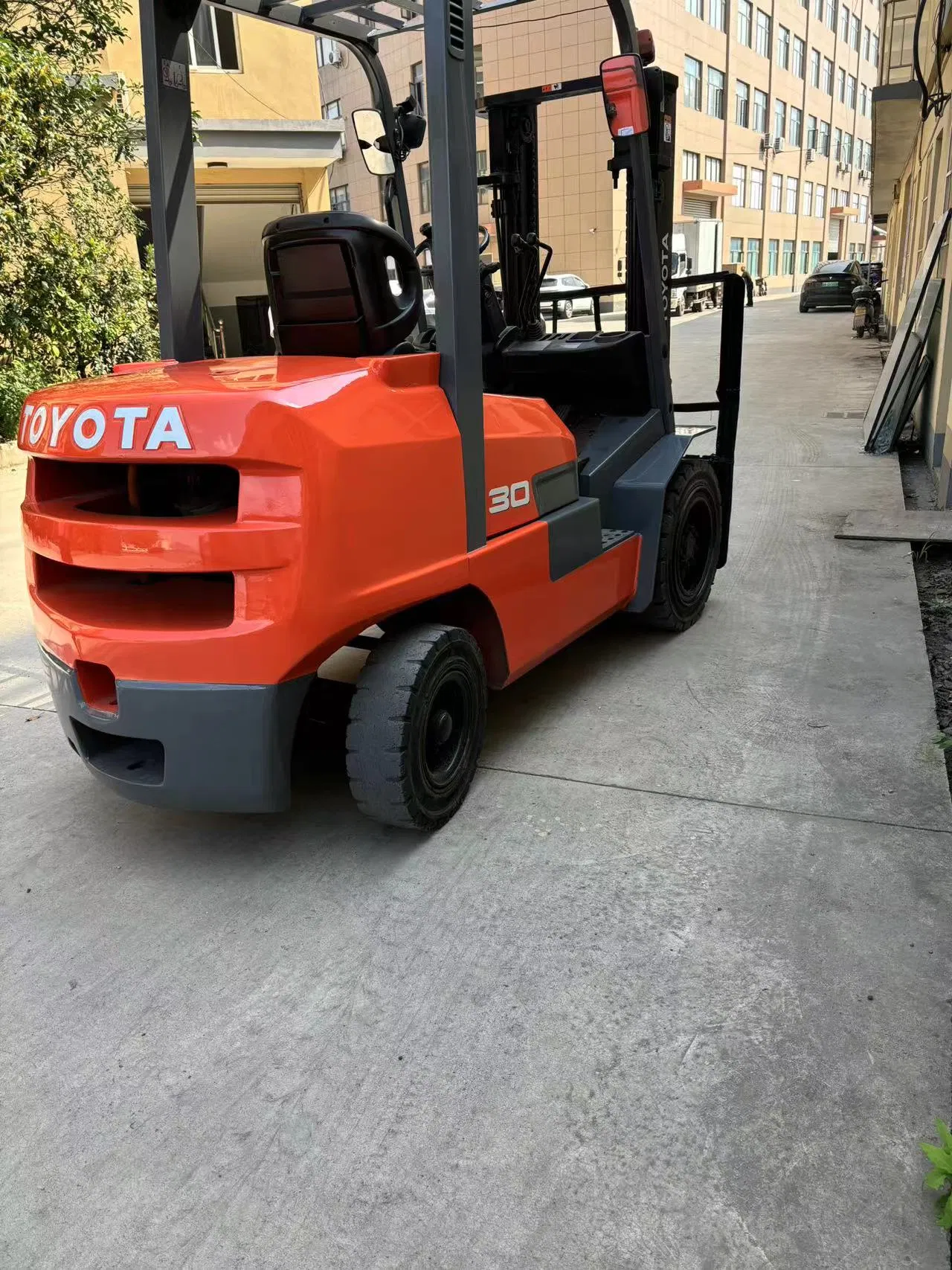 Used TOYOTA-3t Forklift for Sale
