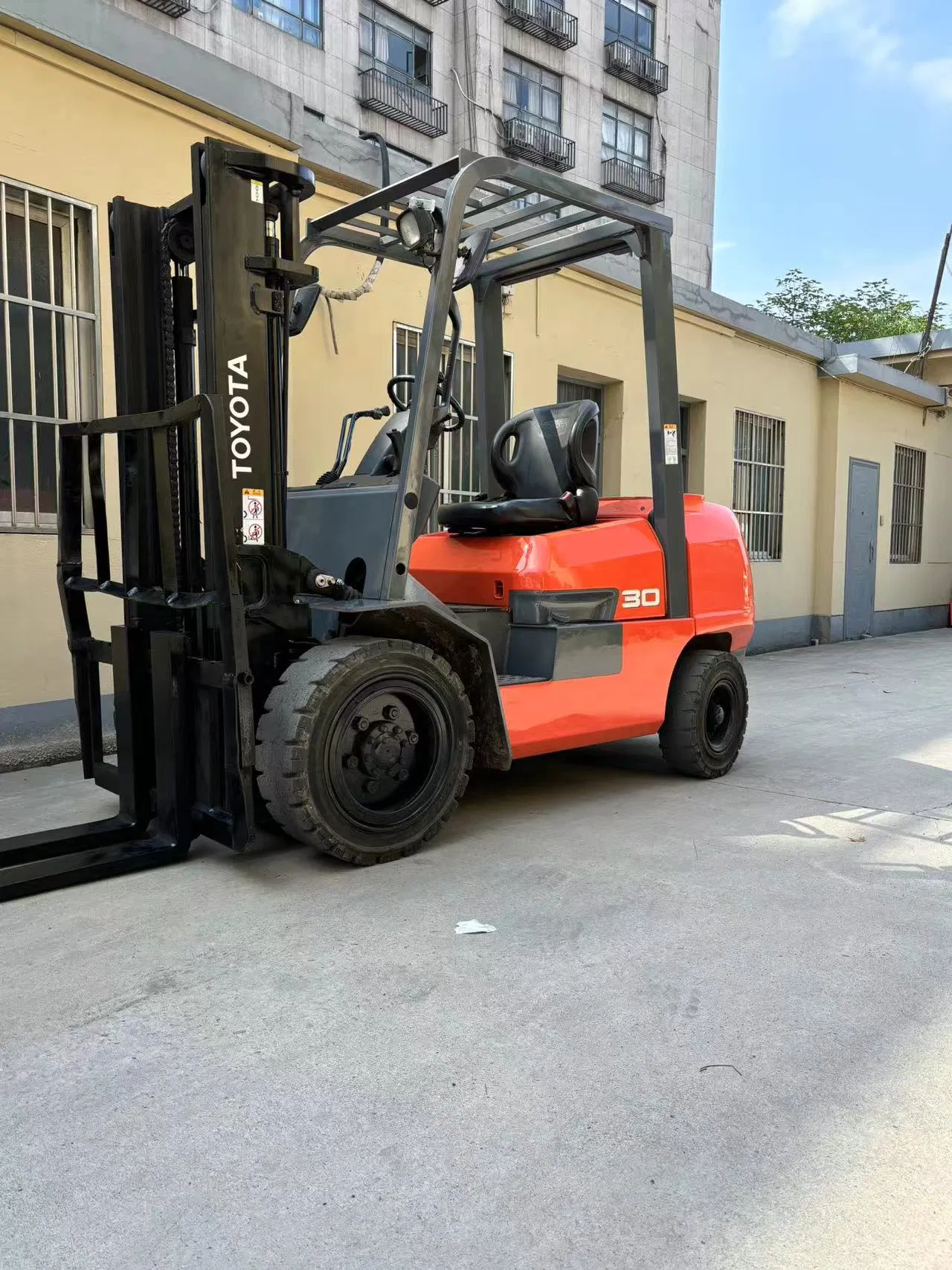Used TOYOTA-3t Forklift for Sale