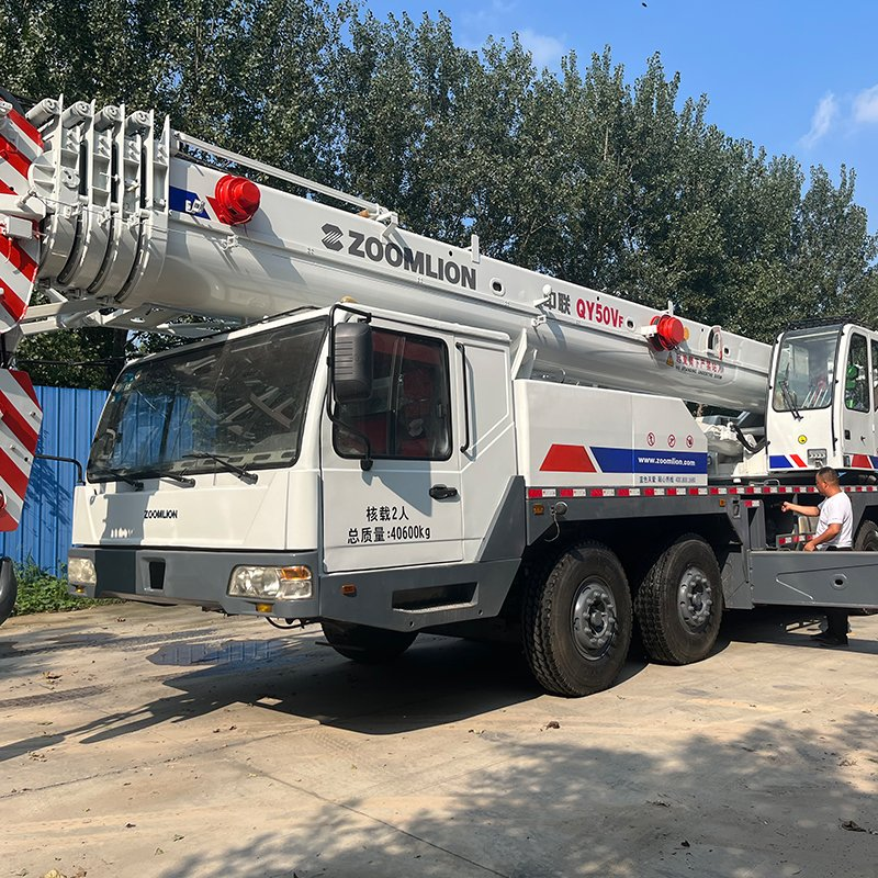 Used Zoomlion 50 Tons Truck Crane for Sa 3