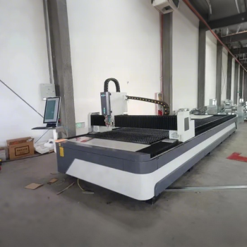 Used CNC Fiber Laser Cutting Machine for S2