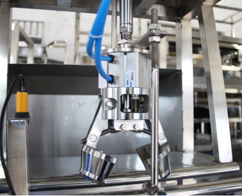 Used QGF 120 Filling Sealing Labeling 2