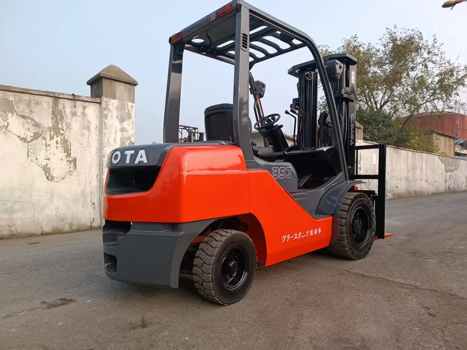 Used TOYOTA 8FD35J Forklift for Sale