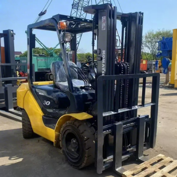Used komatsu FD30 17 Forklift for Sale3