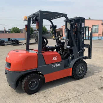 Used LIFTOR CPC30 Forklift for Sale 5