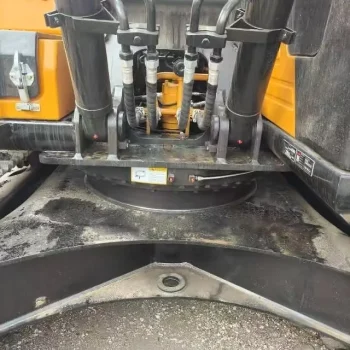 Used Sany SY215C Crawler Excavator for Sale 5