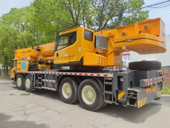 Used XCMG QY70KC Truck Crane for Sale 2
