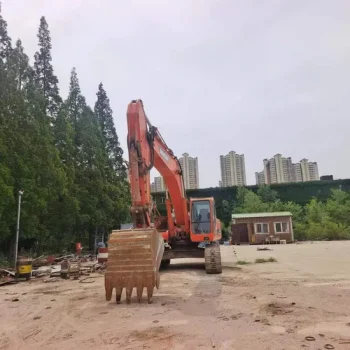 Used Doosan Dh300 7 Excavator for Sale 2