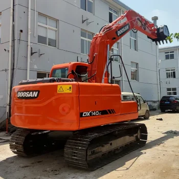 Used Doosan Dx140LC Crawler Excavator for Sale 3