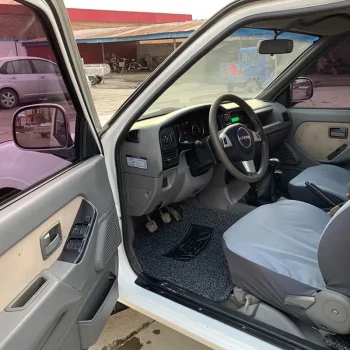 Used ISUZU Pickup Truck for Sale 3