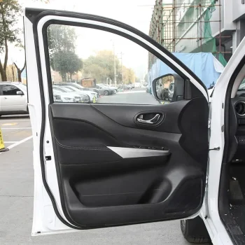 Used Nissan Pickup Truck for Sale 4