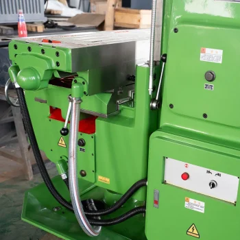 Used X6132 CNC Universal Milling Machine for Sale 3