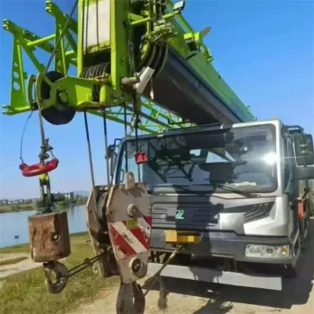 Used Zoomlion Qy25V Truck Crane for Sale 1