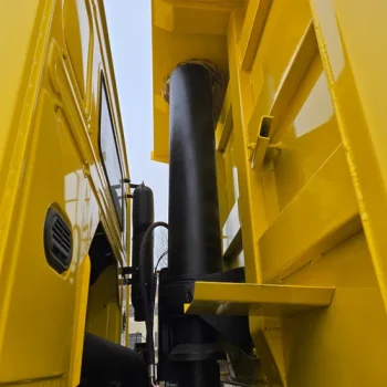Used HOWO 8x4 Dump Truck for Sale 4