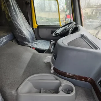 Used HOWO 8x4 Dump Truck for Sale 5