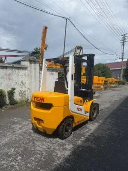 Used TCM FD25T6 Diesel Forklift for Sale 3