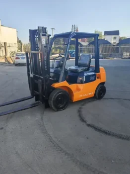 Used TOYOTA 2.5t Forklift for Sale 3