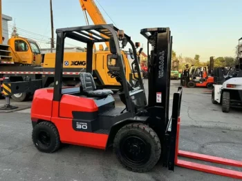 Used TOYOTA FDZN30 Forklift for Sale 5