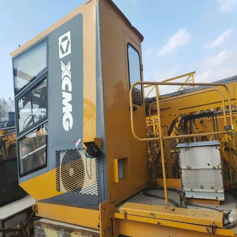 Used Tower Crane XCMG 6015 8t for Sale 4