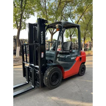 Used Toyota 7FD25 Forklift for Sale 3
