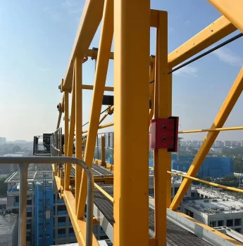 Used Zoomlion Wa6515 10 Tower Crane for Sale 1