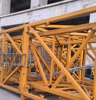 Used Zoomlion Wa6515 10 Tower Crane for Sale 2
