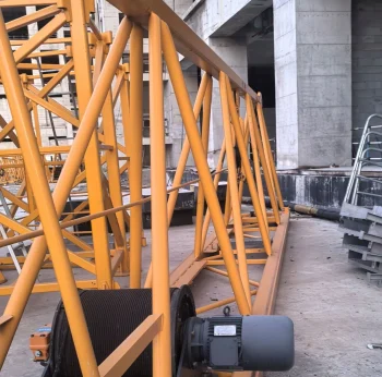 Used Zoomlion Wa6515 10 Tower Crane for Sale 4