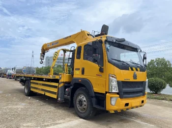 Used Sinotruk Howo Crane Flatbed Truck for Sale2