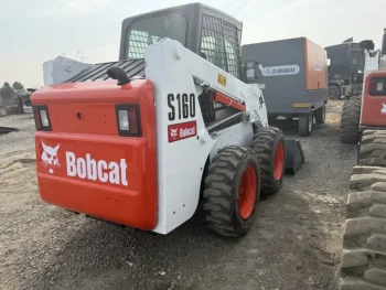 Used BOBCAT S160 Loader for Sale 3