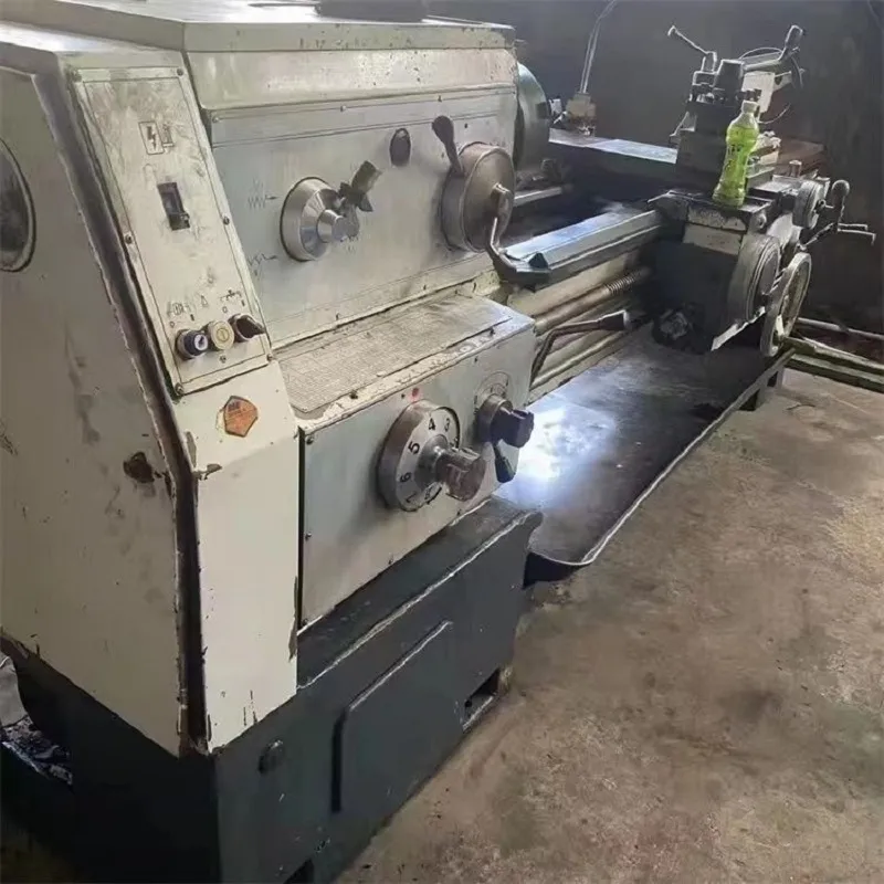 Used Cw6280c CNC Slant Bed Lathe for Sale