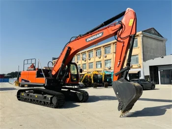 Used Doosan DH225LC 7 Excavator for Sale 3
