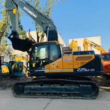 Used Hyundai 220LC 9T Excavator for Sale 1
