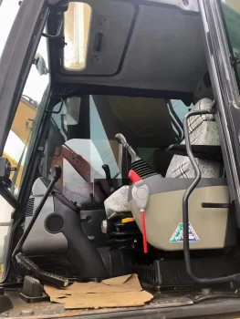 Used Komatsu PC450 8 Crawler Excavator for Sale 4