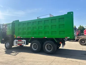 Used Sinotruk HOWO 336 Truck for Sale 3